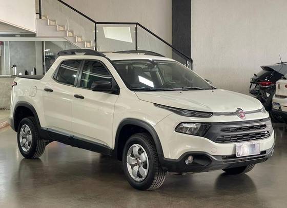 FIAT TORO 1.8 16V EVO FLEX FREEDOM AT6 FIAT TORO 1.8 16V EVO FLEX FREEDOM AT6
